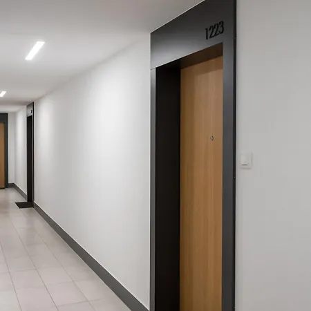 Wola Kasprzaka Luxury Apartment Warsaw
